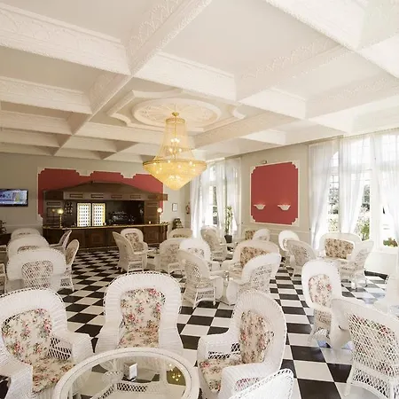 Balneario Palacio De Las Salinas 