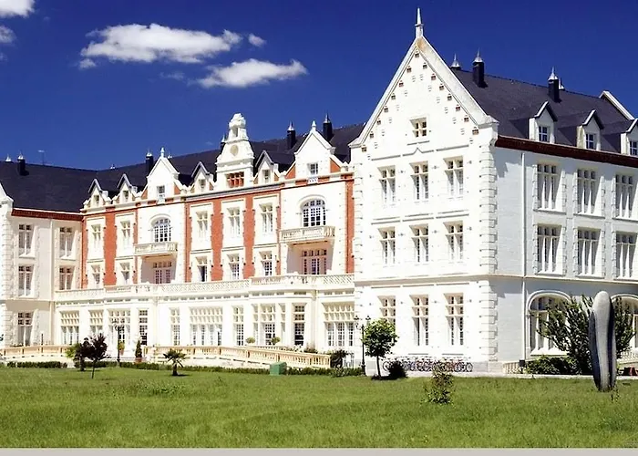 Balneario Palacio De Las Salinas